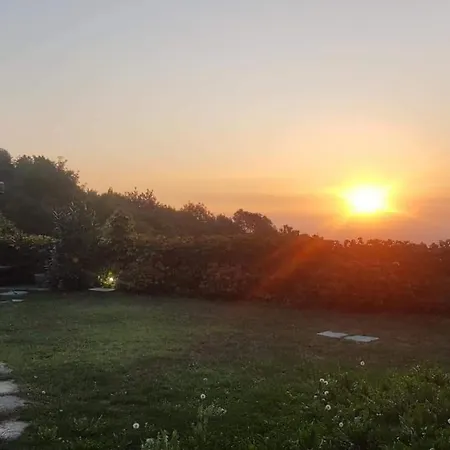 La Casa Nella Borgata Con Vista Sulla Valle *