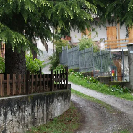 Nyaraló La Casa Nella Borgata Con Vista Sulla Valle *